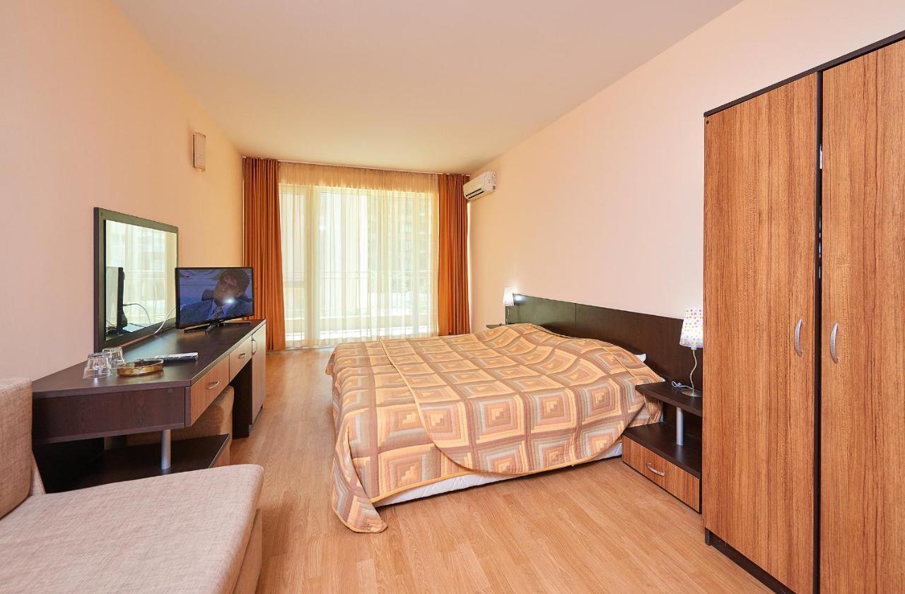 Guest House California Pomorie Esterno foto